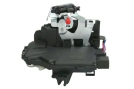 zamek-drzwi-tyl-l-do-audi-a6-c5-01-97-01-05-6010-25-025433p