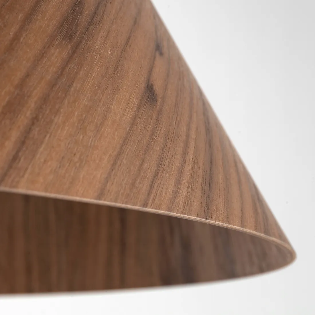 solis-wood-dnab-ciemny