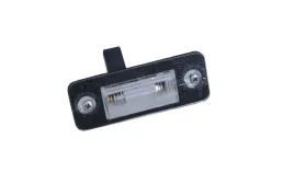 lampa-oswietlenia-tablicy-rejestracyjnej-4e0943022-oe