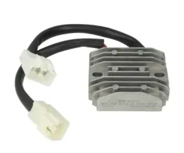 regulator-napiecia-alternatora-15681-vicma