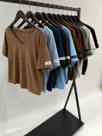 t-shirt-b-the-only-one-by-o-la-la-korzenny