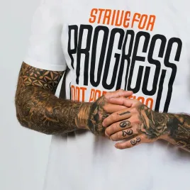 koszulka-progress-white-s-gymbeam