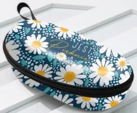 etui-na-okulary-stokrotki