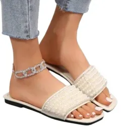 shein-klapki-damskie-bezowe-zdobione-wsuwane-375-lag