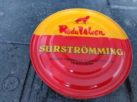 surstromming-szwedzki-kiszony-sledz-filet-luty-2027-swiezy-nowa-partia