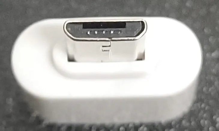 adapter-micro-usb-do-usb-otg-micro-przejsciowka-biala-certyfikat-ce