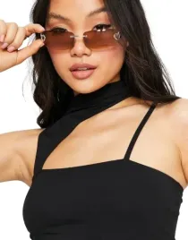petite-damski-crop-top-czarny-asymetryczny-34-rzt