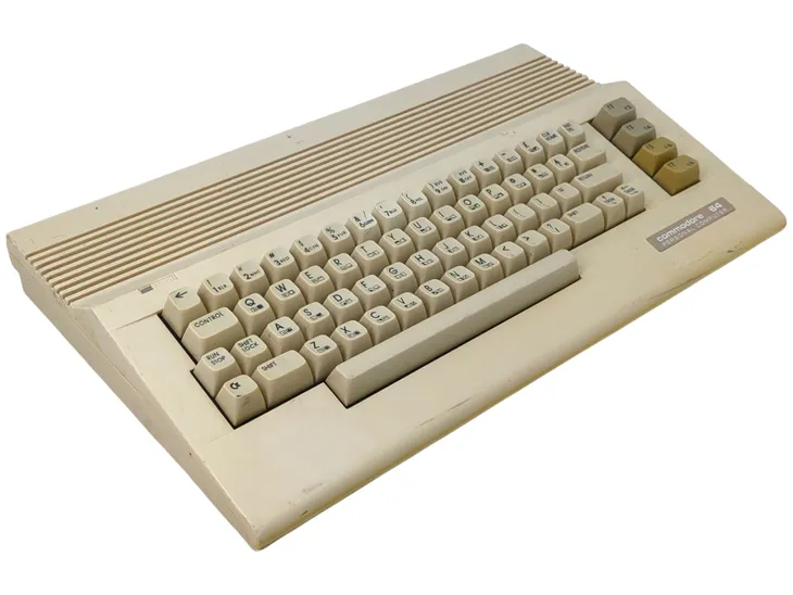 retro-komputer-commodore-64c-waga-z-opakowaniem-20-kg