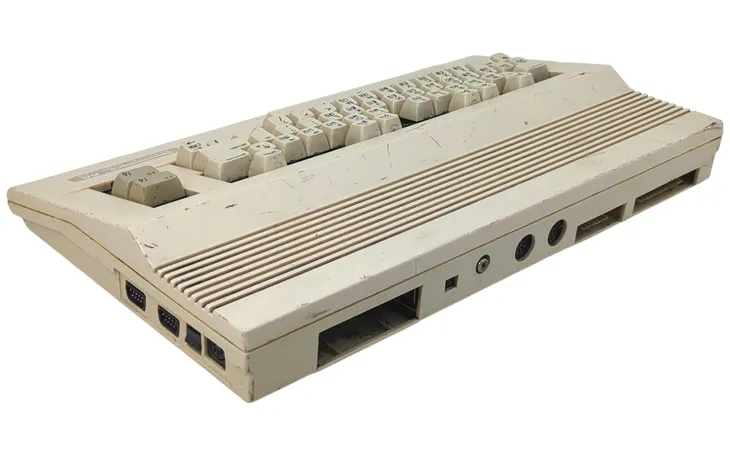 retro-komputer-commodore-64c-waga-z-opakowaniem-20-kg