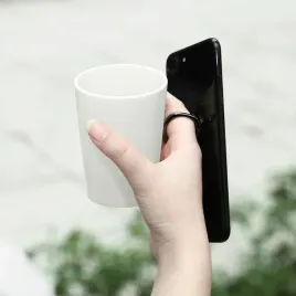uchwyt-do-telefonu-na-palec-pierscien-podstawka