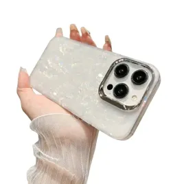 eleganckie-etui-pokrowiec-glamour-ochrona-aparatu-do-iphone-15-pro-bialy