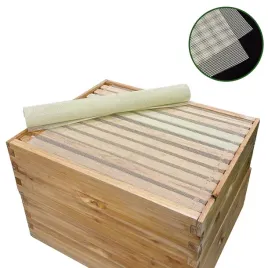 kratka-do-pozyskiwania-propolisu-gietka-pvc-414-x-49-brctech