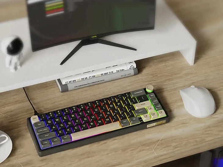royal-kludge-r65-phantom-gaming-keyboard-chartreuse-switch-konstrukcja-klawiatury-podswietlenie