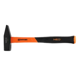 mlotek-slusarski-z-trzonek-wlokna-szklanego-800g-neo-25-146