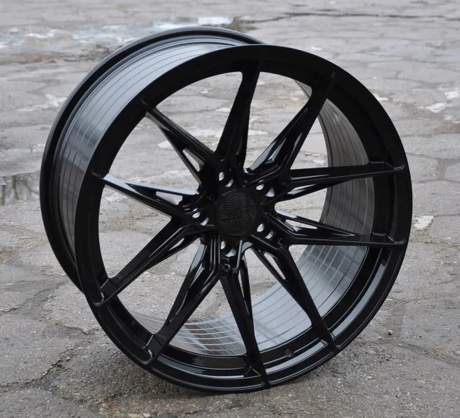 felgi-21-bmw-serii-1-e81-e82-e87-e88-f20-serii-3-e36-e46-e90-e91-srednica-felgi-21