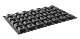 forma-silikonowa-do-pieczenia-foremki-o-wymiarach-55x55-mm-hendi-square