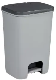 kosz-na-smieci-z-pedalem-noznym-40l-essentials-curver