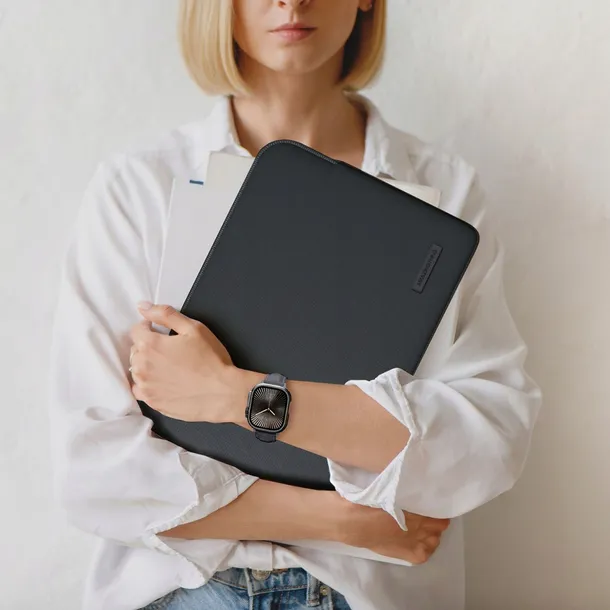torba-na-laptopa-do-macbook-neo-13-minimal-basicbag-czarna-marka-amazingthing