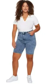 trendyol-plus-size-jeansowe-klasyczne-spodenki-do-polowy-uda-44-5-a