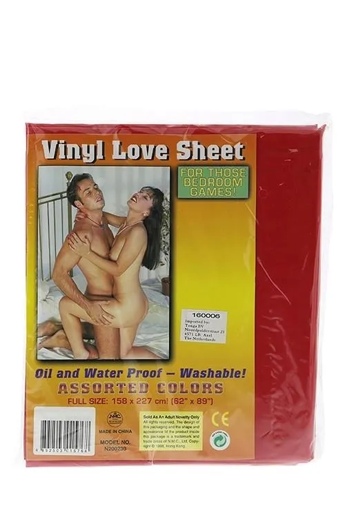 vinyl-bed-sheet-red-158x227cm