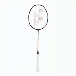 rakieta-do-badmintona-yonex-nanoflare-700-game-elastyczna-wytrzymala