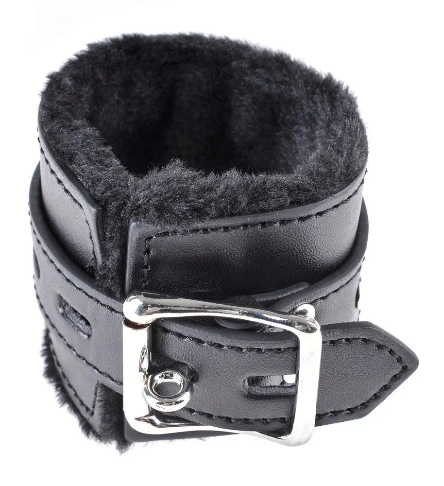 ffsle-cumfy-cuffs-black-waga-z-opakowaniem-0-2-kg