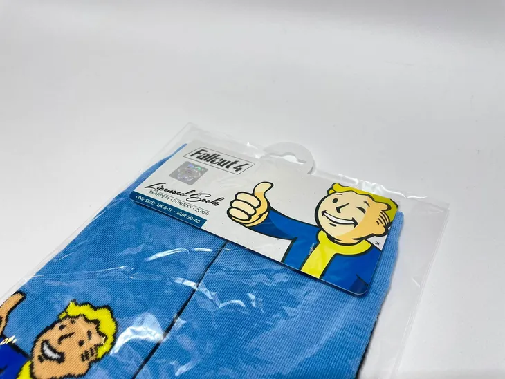 fallout-emoji-ankle-socks