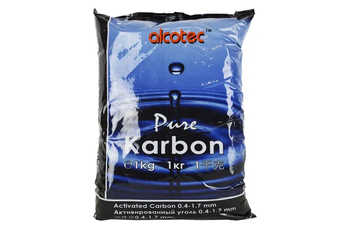 Węgiel aktywny ALCOTEC PURE CARBON łagodzi ostrość i smak