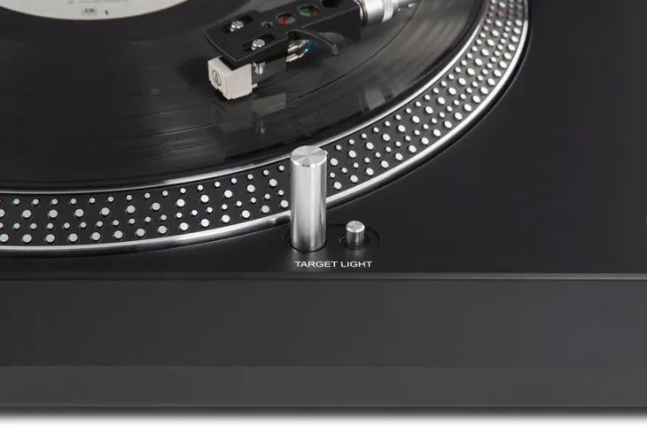 technisat-gramofon-techniplayer-lp-300-maksymalny-pobor-mocy-11-w