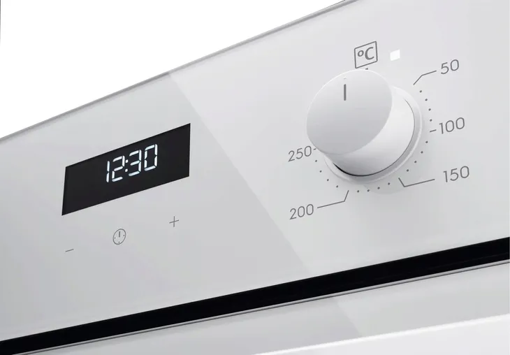 electrolux-piekarnik-eof5f50bv-szerokosc-produktu-56-cm