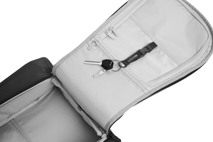 xd-design-plecak-bizz-backpack-black-stan-nowy-marka-xd-design
