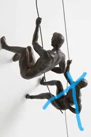 figurki-dekoracyjne-jotex-climbers-brazowy-zestaw-1-sztuki-zywica