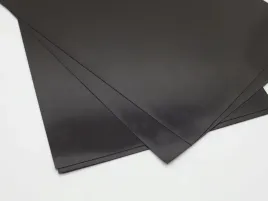 folia-magnetyczna-a4-09-mm-magnes-bez-kleju-do-diy