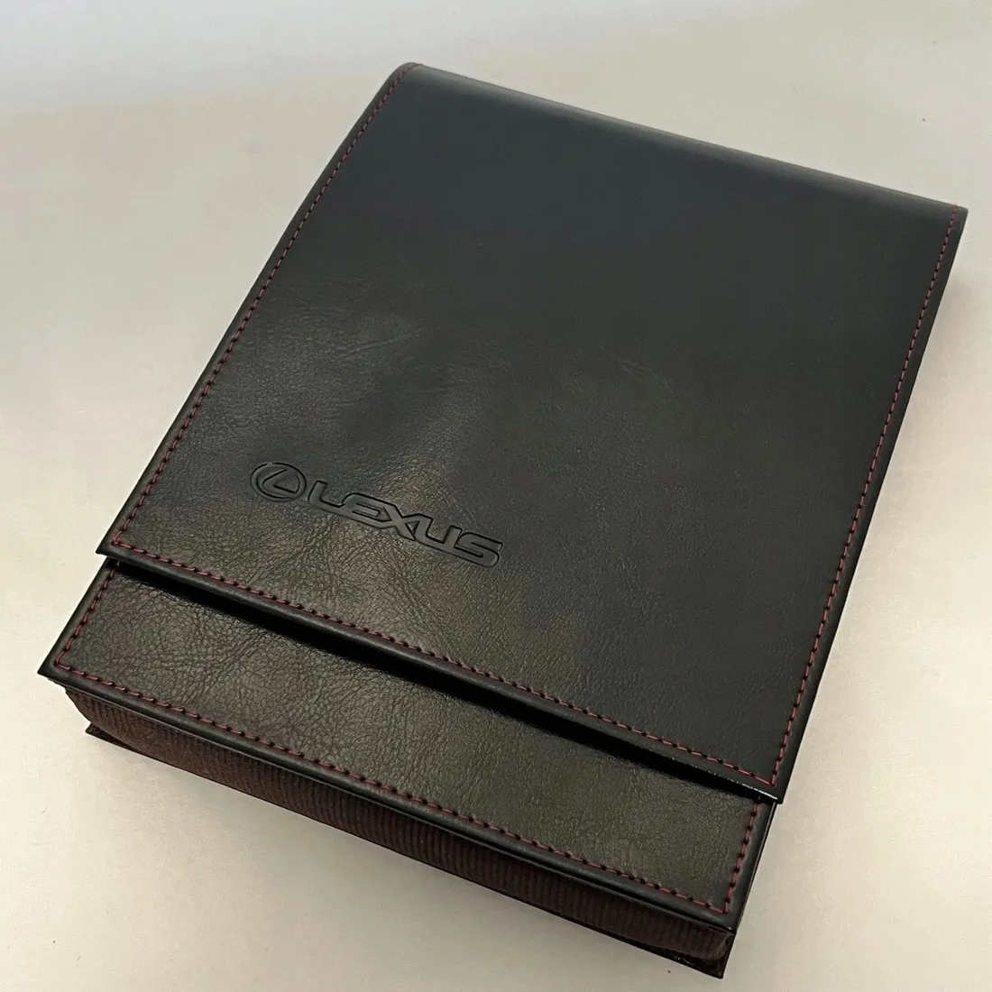 lexus-etui-do-instrukcja-obslugi