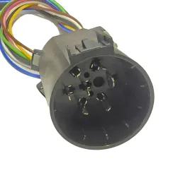wtyczka-przyczepy-haka-ford-gm-gmc-sierra-dodge-uscar-cadilac-7pin-meska