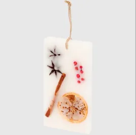 seasons-and-style-woskowy-wisiorek-z-suszonymi-kwiatami