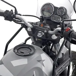 mocowanie-tanklock-givi-bf39-na-bak-motocykla-do-royal-enfield