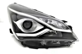 toyota-yaris-od-2017-reflektor-prawy