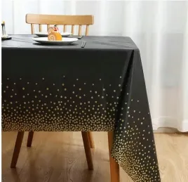 obrus-foliowy-jednorazowy-czarny-zlote-kropki-274-x137cm-sylwester-karnawal