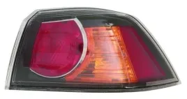 lampa-tyl-tylna-prawa-mitsubishi-lancer-x-2010-