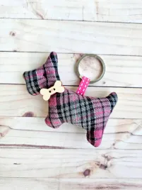 breloczek-do-kluczy-piesek-zawieszka-do-smyczy-brelok-z-psem