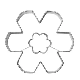 foremka-sniezynka-z-dziurka-kwiatkiem-wykrawacz-sniezynki-do-ciastek-4-8-cm