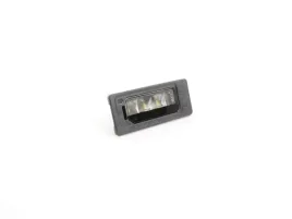 oryginalna-lampka-tablicy-rejestracji-3af943021a