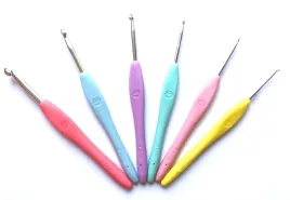 zestaw-szydelek-6-sztuk-szydelka-2-25-3-4-5-6mm-ergonomiczne-miekka-raczka