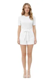 guess-biale-klasyczne-krotkie-spodenki-z-paskiem-xs-i3a