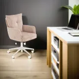 fotel-dumbo-rozowy-minimalna-wysokosc-siedziska-46-cm