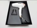 suszarka-do-wlosow-ghd-helios-kolor-dominujacy-bialy
