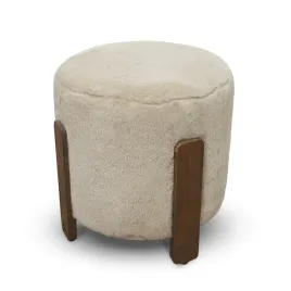 pufa-seul-podnozek-okragla-37x37-bezowa-futerko-nozki-orzech-tapicerowana