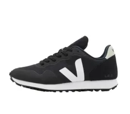 veja-sdu-czarne-sportowe-buty-z-bialym-logo-i-siateczka-37-u1g
