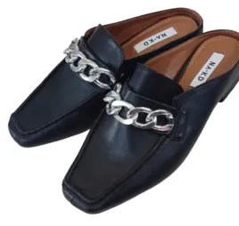 na-kd-czarne-klapki-casual-z-metalowym-lancuchem-37-u1a
